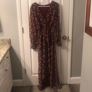 Gorgeous pattern maxi dress